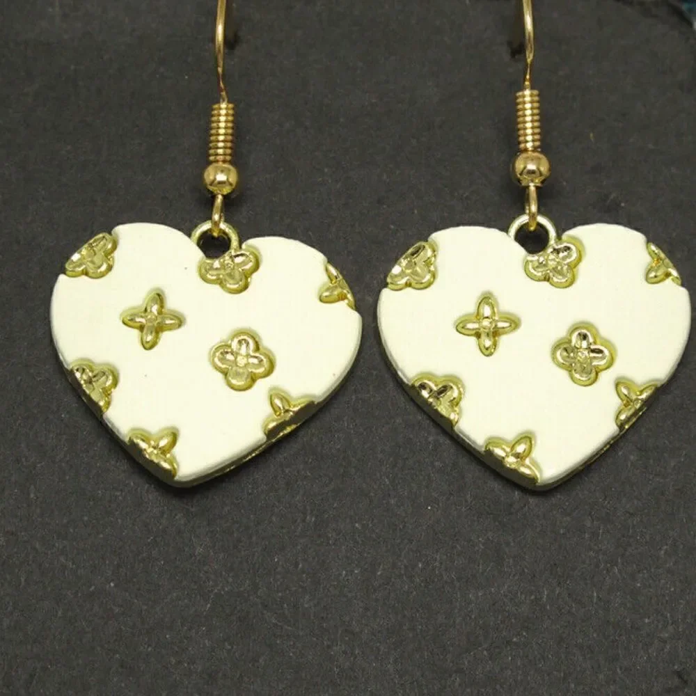 NWT BJ Heart Earrings